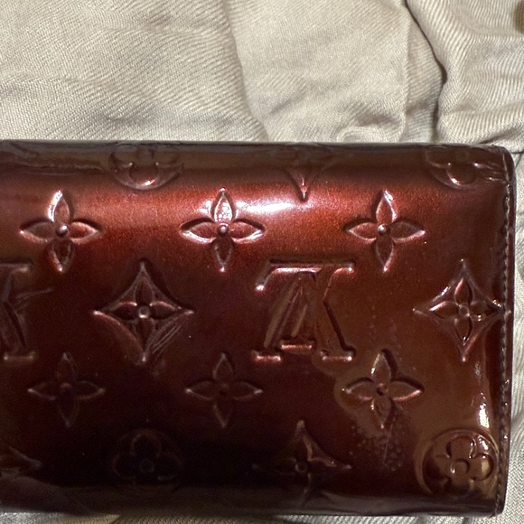 Authentic Burgundy color vernis Long Luis Vuitton Wallet - Picture 15 of 17